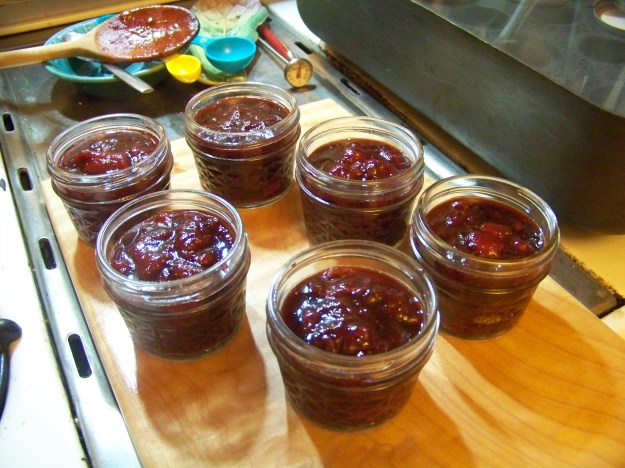 Itty bitty jars of sweet and savory goodness.