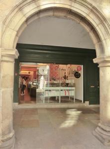 The ancestral home of the modern tarta.